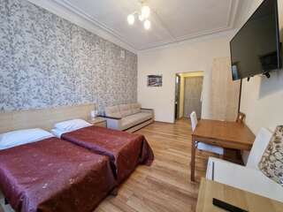 Гостиница Большой 45 Санкт-Петербург Бизнес номер с раздельными кроватями-1