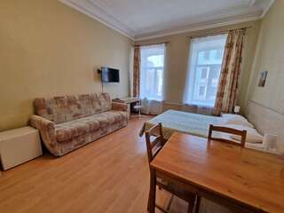 Гостиница Большой 45 Санкт-Петербург Улучшенный эконом с кухней и удобствами на этаже-4