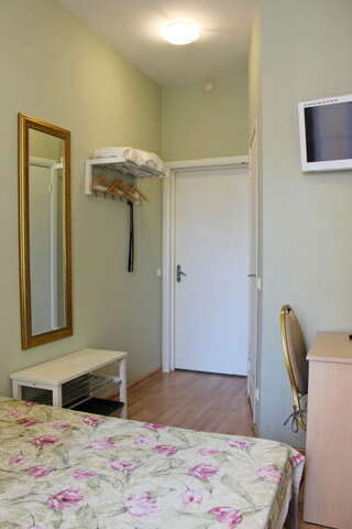 Гостиница Большой 45 Санкт-Петербург Улучшенный эконом с удобствами на этаже-5